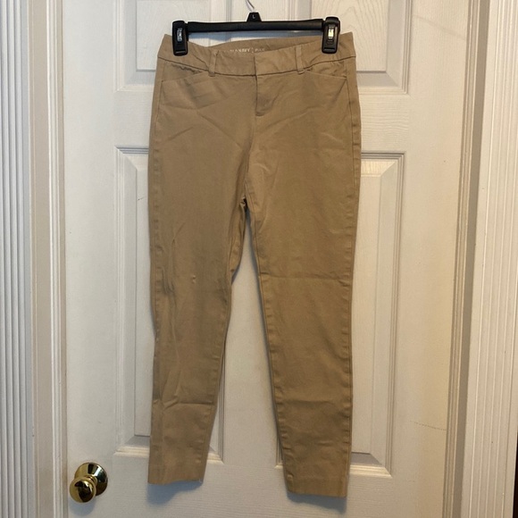 Old Navy Khaki Pixie Mid Rise Pants sz 2 - Picture 1 of 7